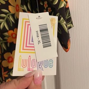 NWT Lularoe Irma Size XL. Nice slinky material